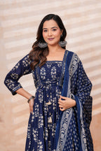 Women Blue Printed Kurta Set with printed Dupatta