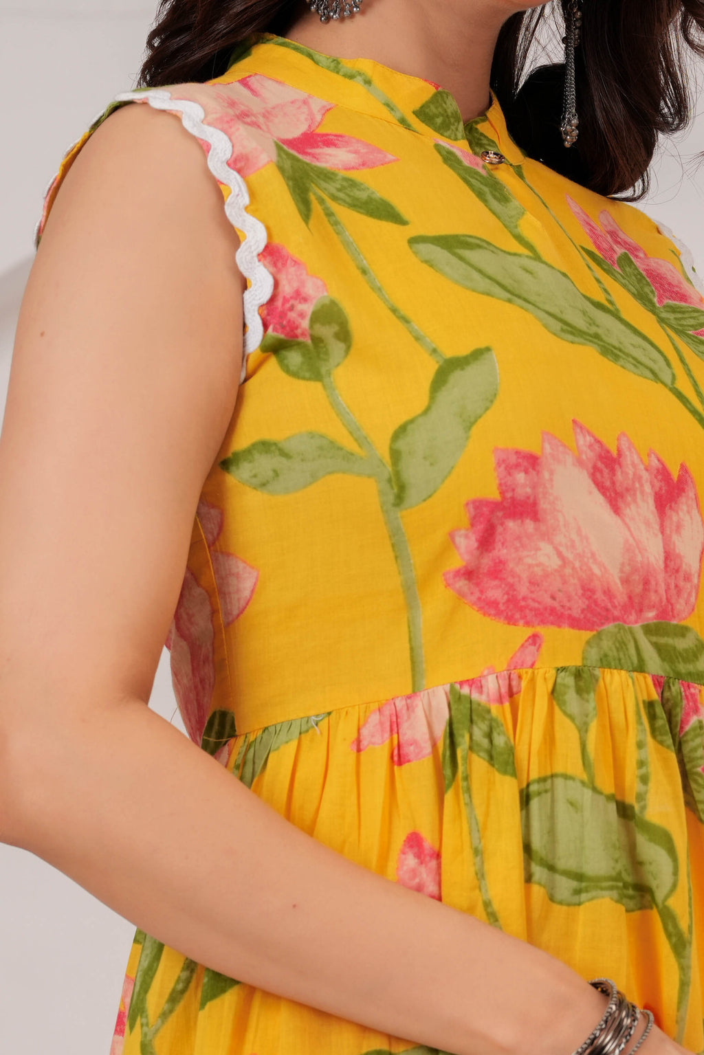 Elegant Yellow Lotus Print Kurti & Pant Set