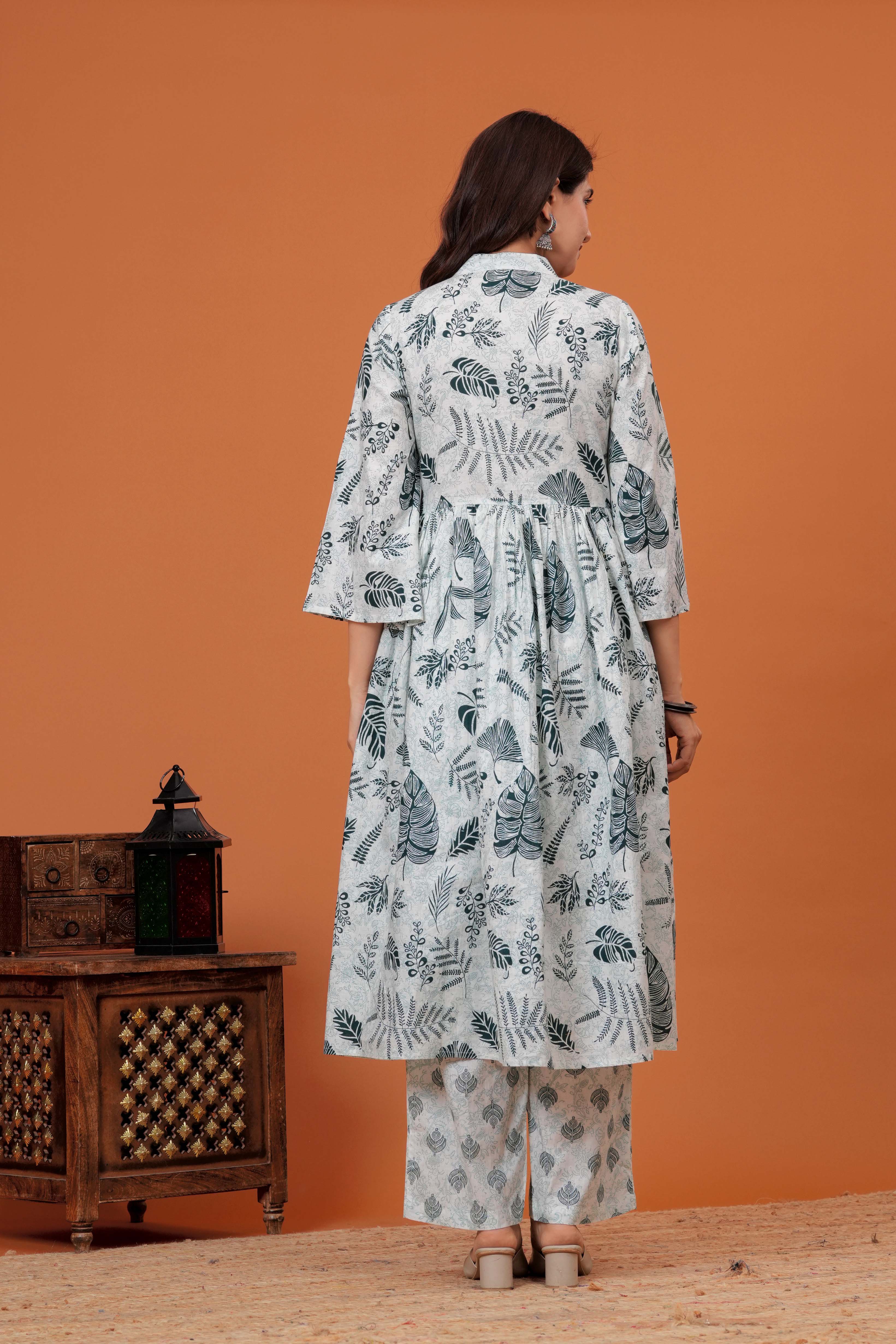 Elegant Grey Printed Cotton Kurti Pant Set with Flared Silhouette