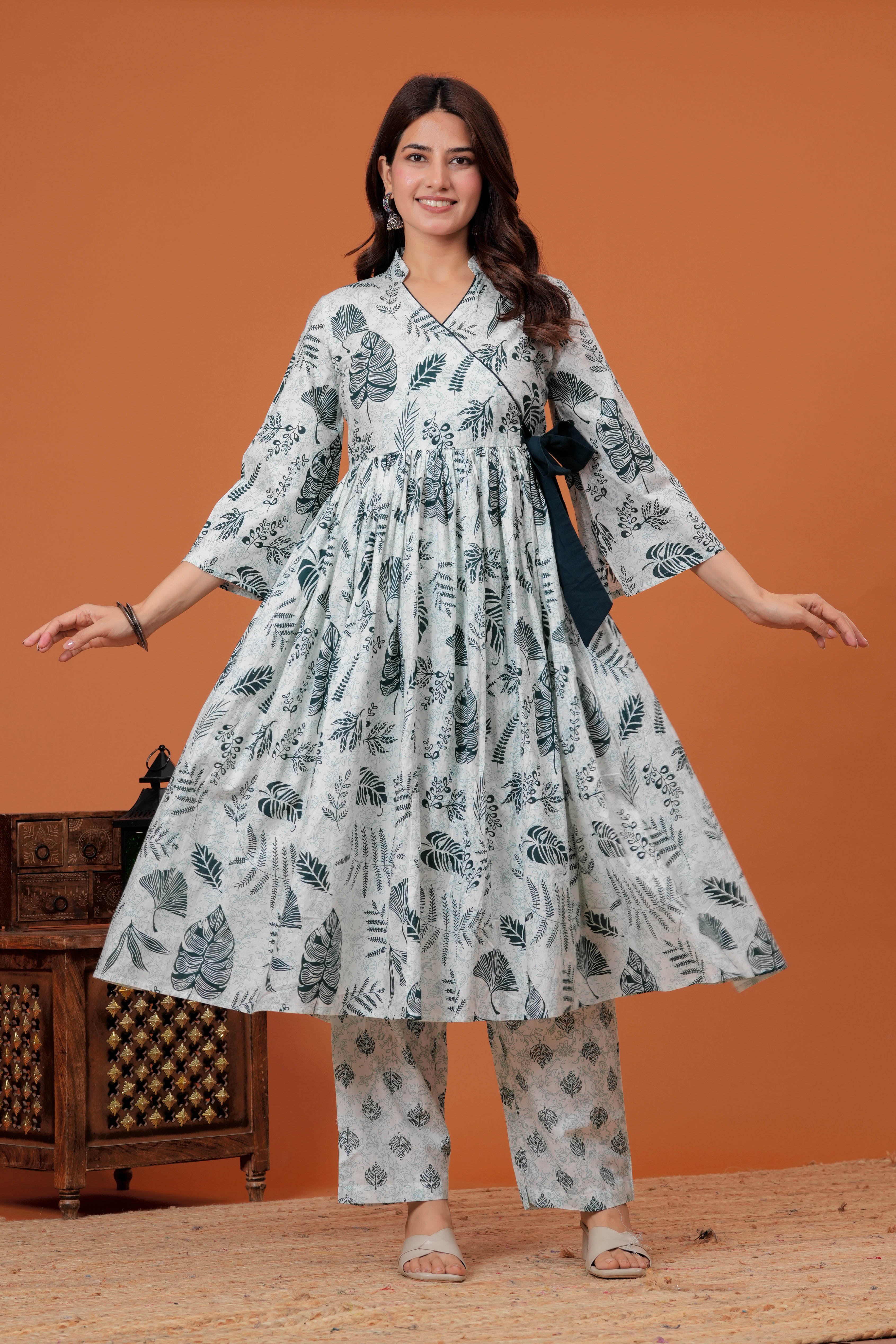 Elegant Grey Printed Cotton Kurti Pant Set with Flared Silhouette