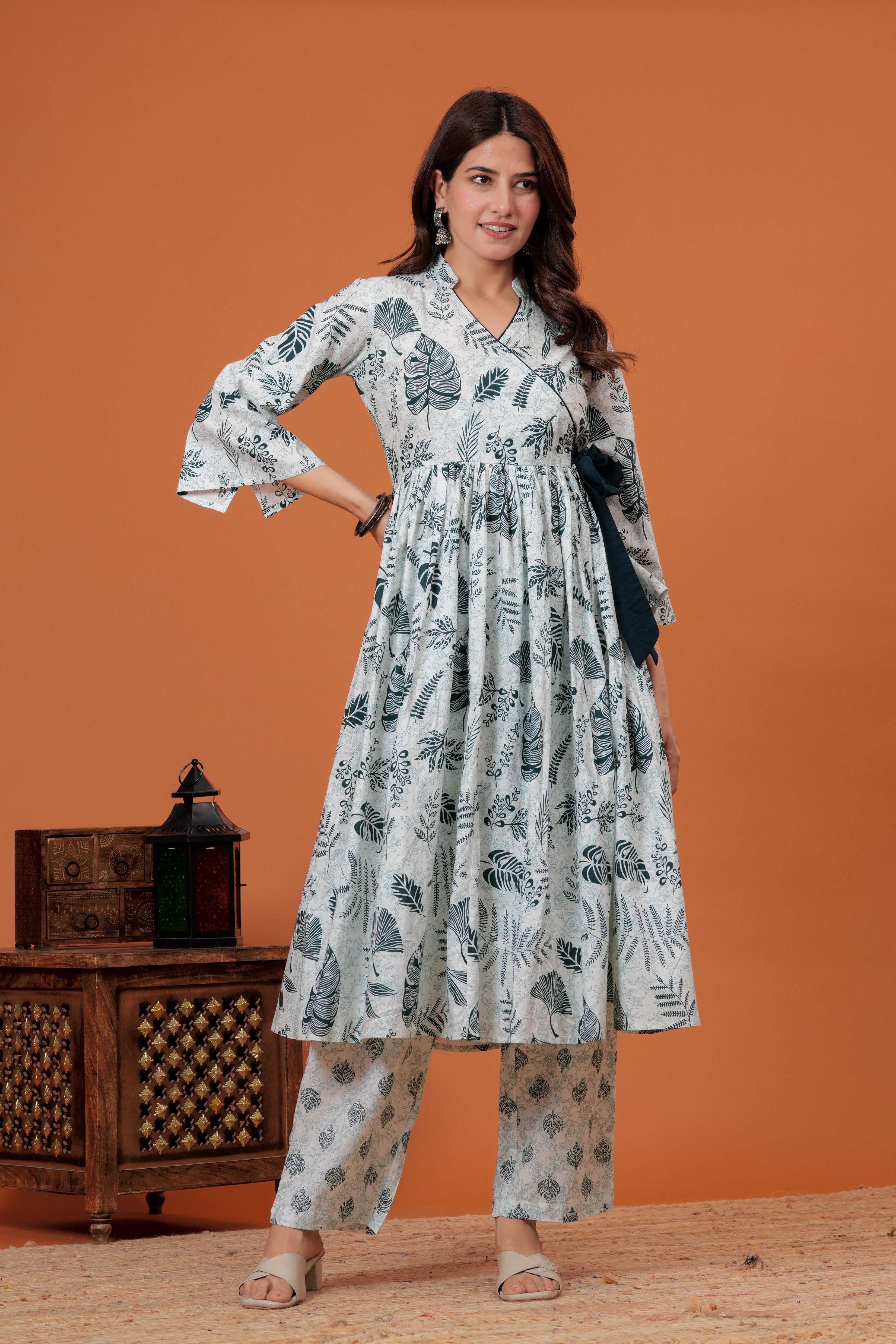 Elegant Grey Printed Cotton Kurti Pant Set with Flared Silhouette