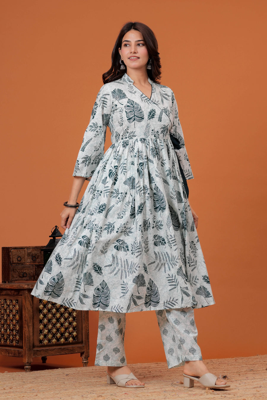 Elegant Grey Printed Cotton Kurti Pant Set with Flared Silhouette