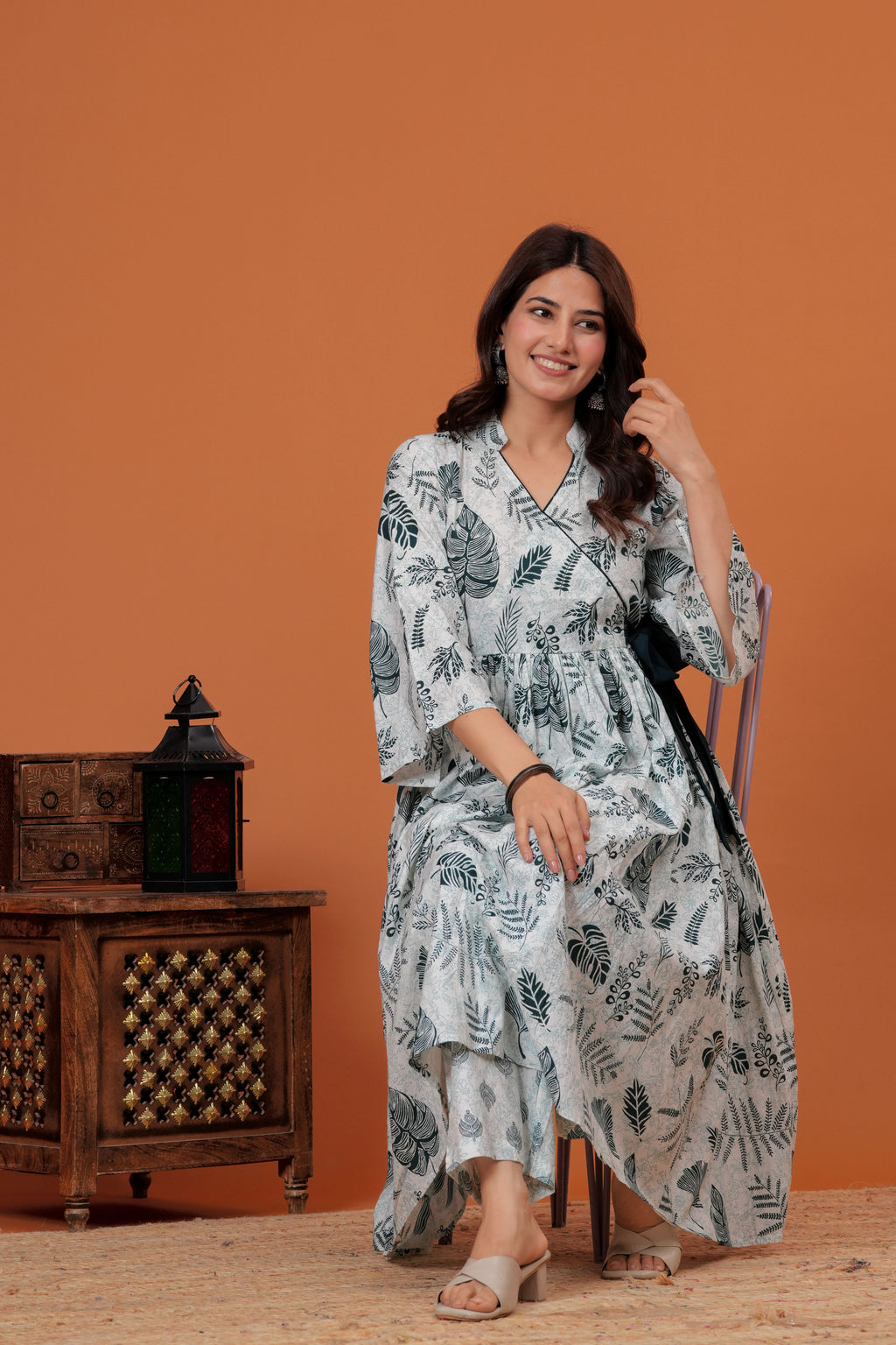 Elegant Grey Printed Cotton Kurti Pant Set with Flared Silhouette