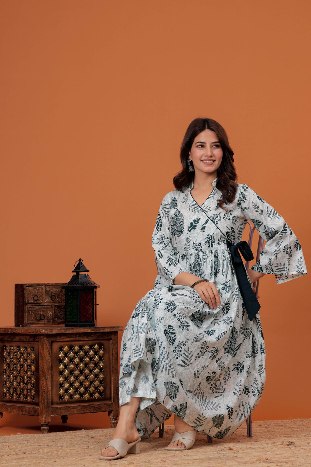 Elegant Grey Printed Cotton Kurti Pant Set with Flared Silhouette
