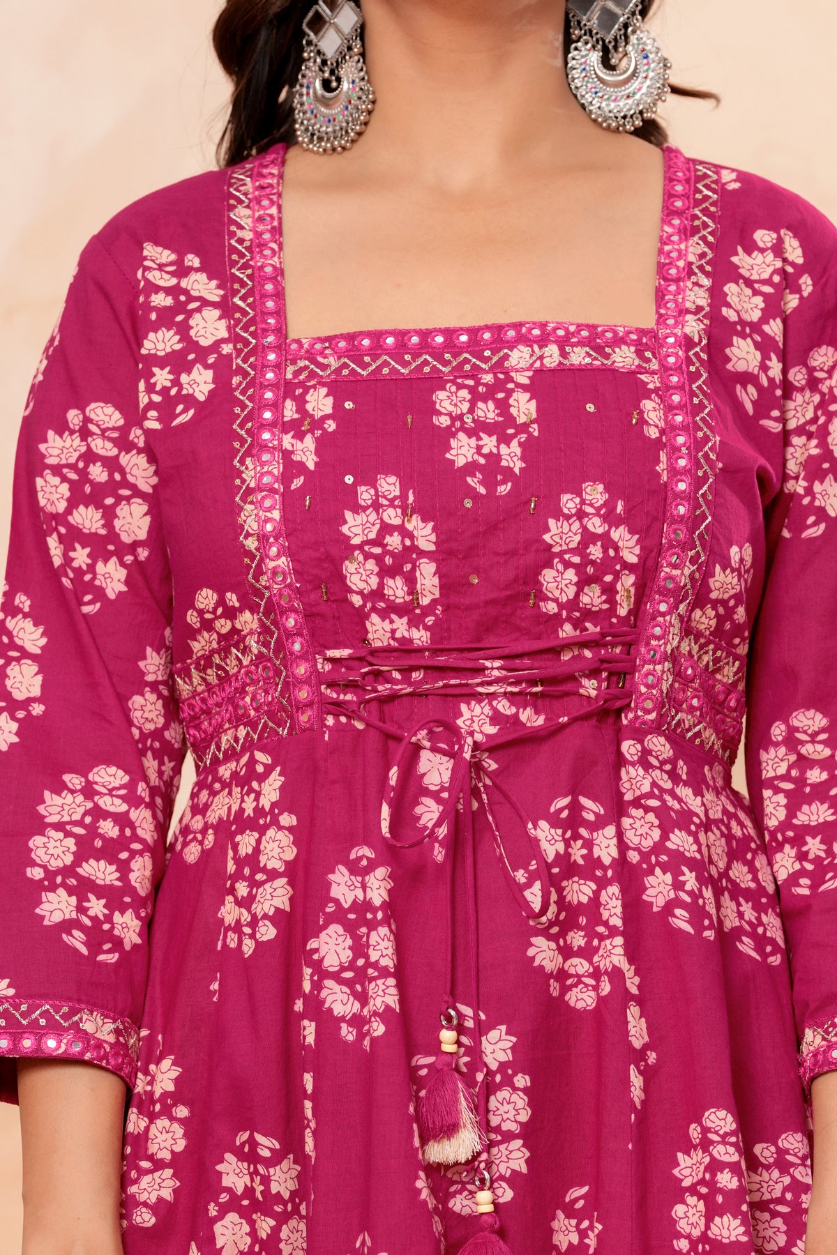 Women pink Printed Kurta Set with printed Dupatta