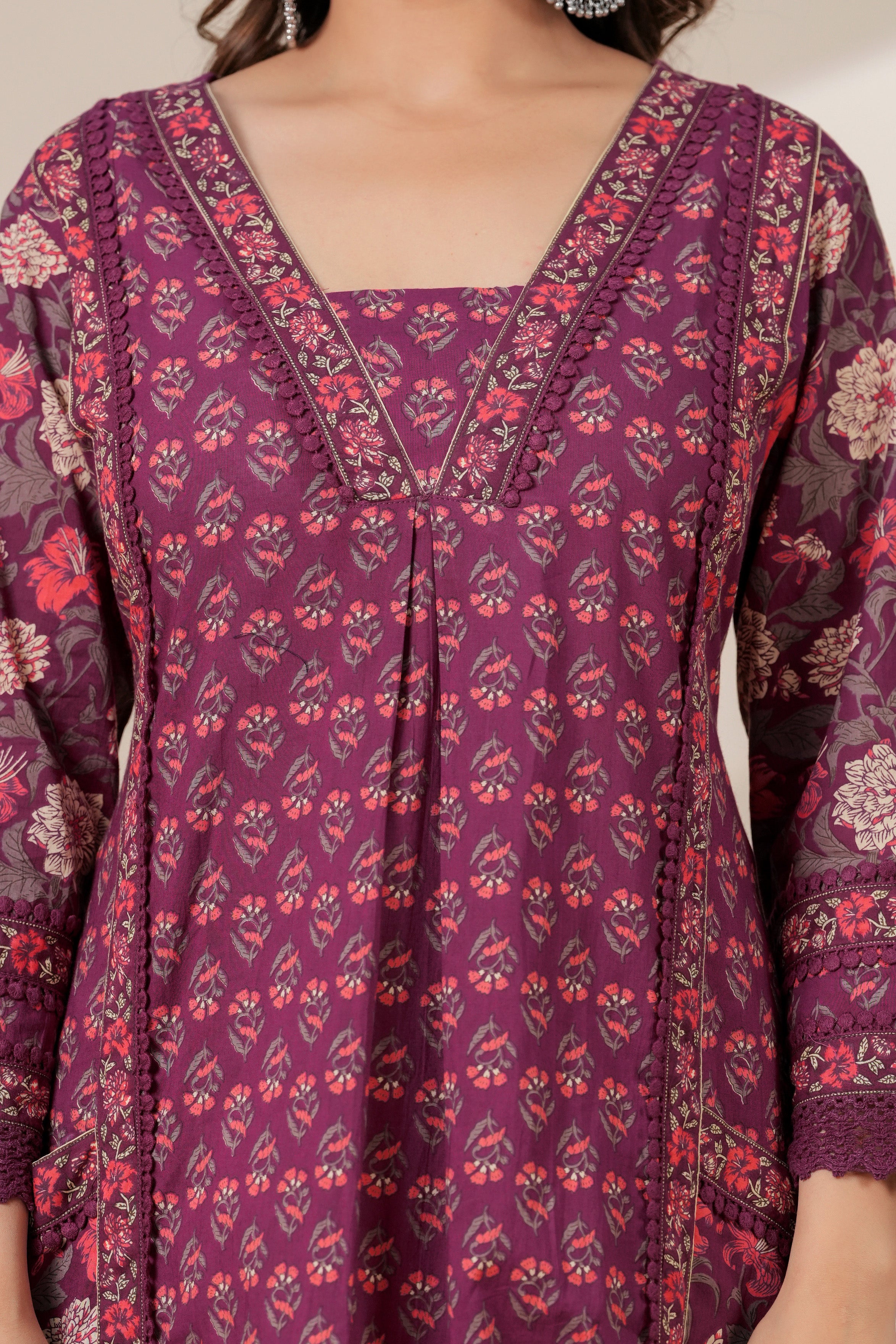 Elegant Maroon Floral Kurta & Pant Set with Lightweight Dupatta