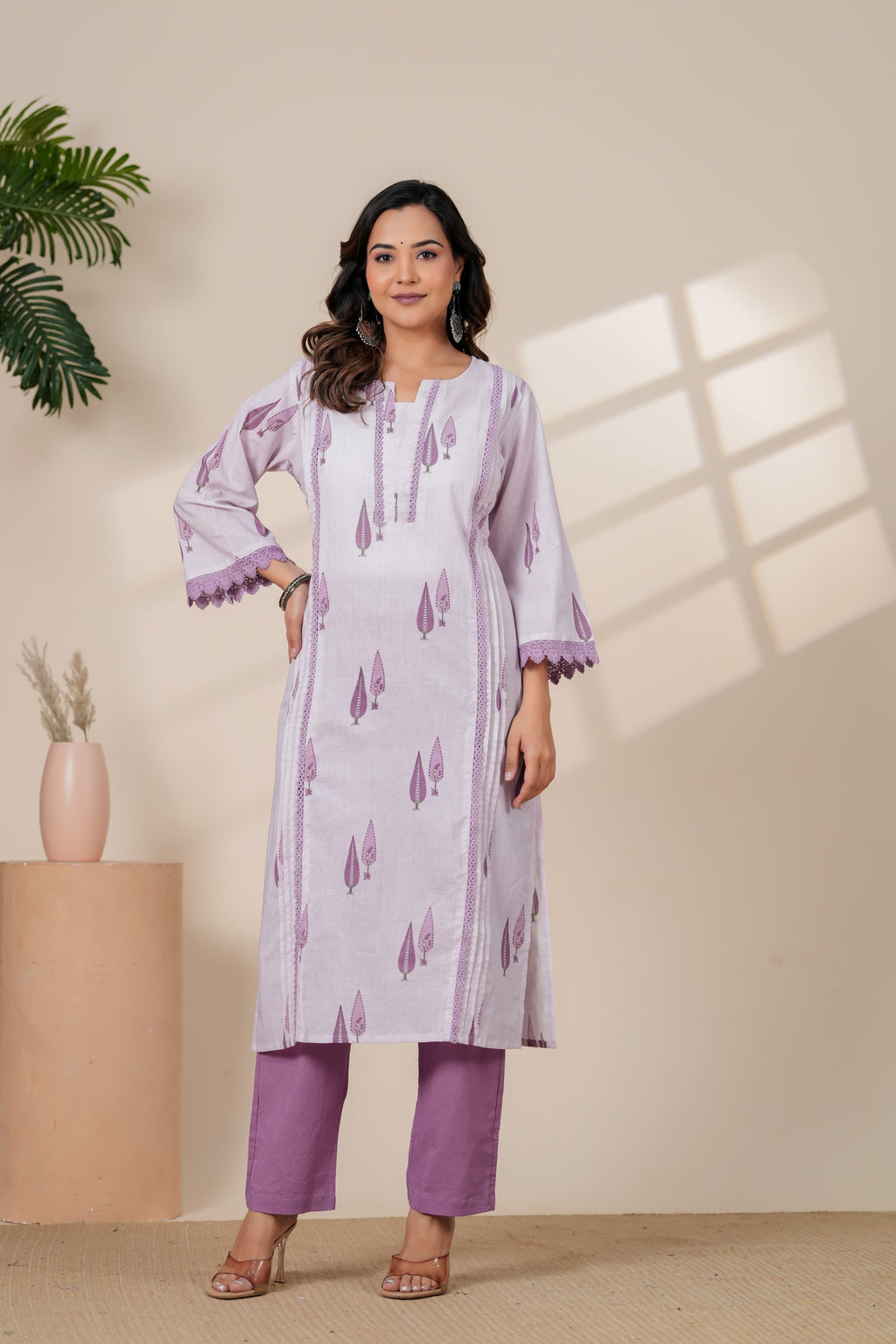 Elegant Lavender Printed Kurta with Pants & Floral Dupatta Set