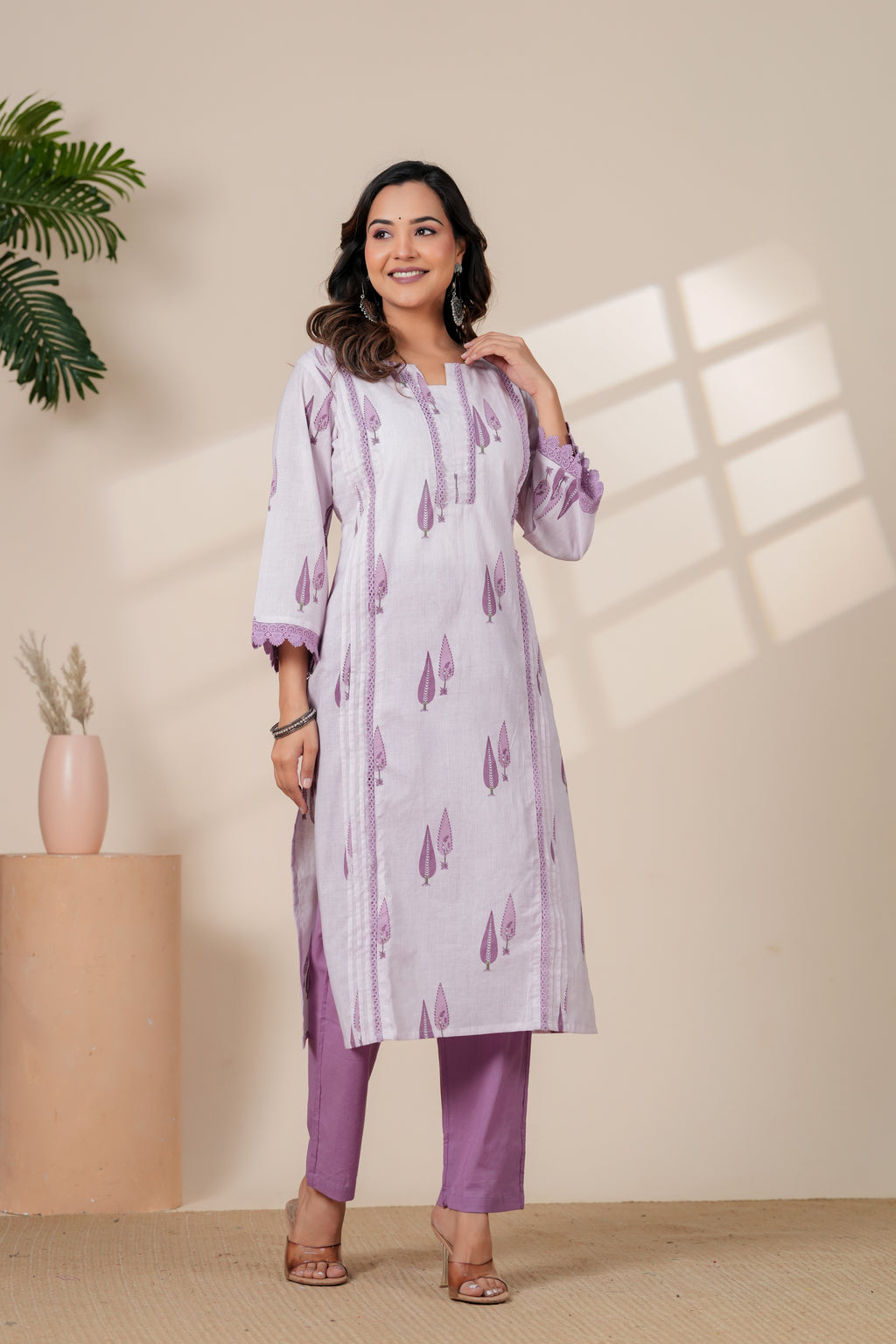 Elegant Lavender Printed Kurta with Pants & Floral Dupatta Set