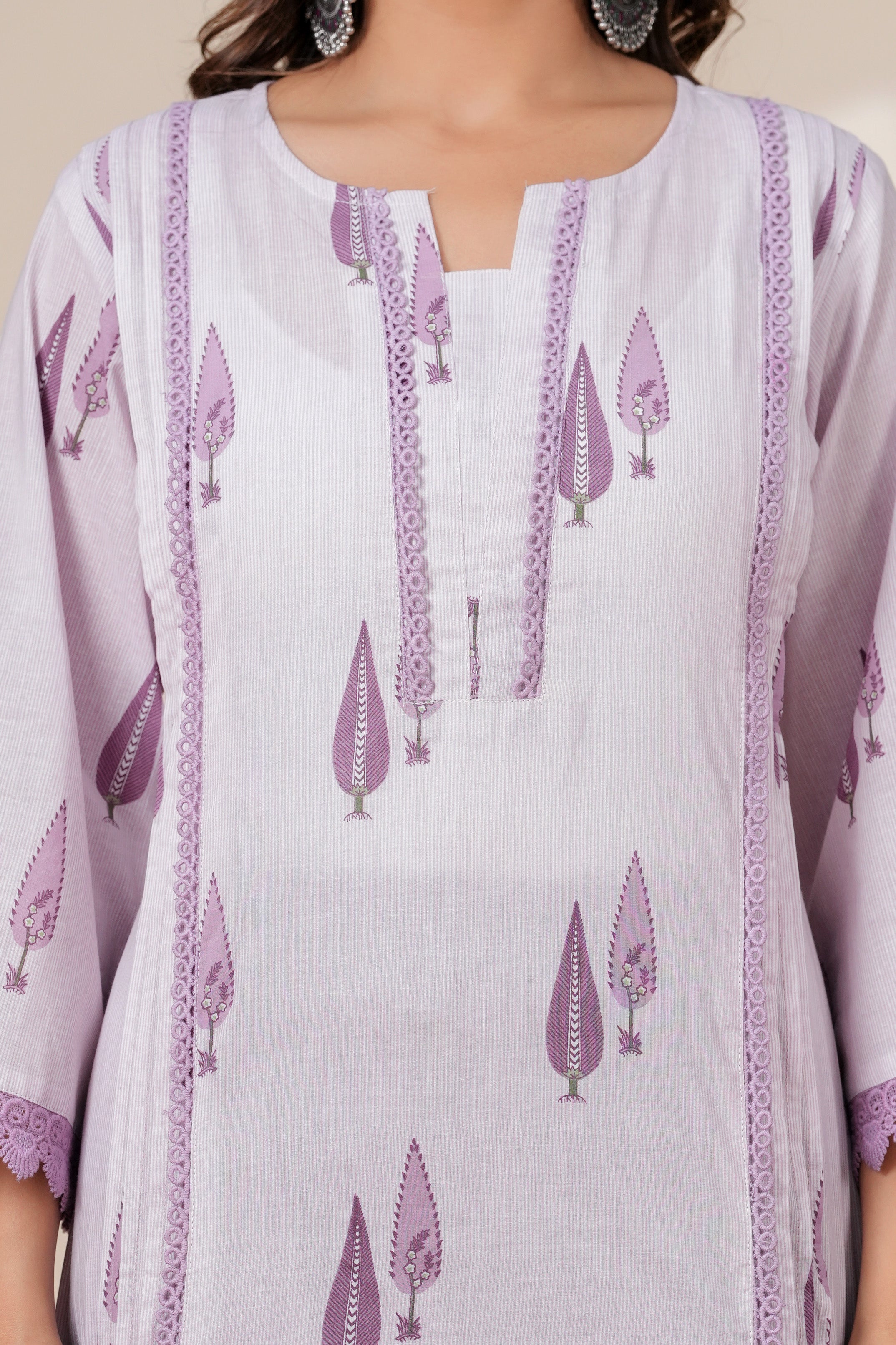 Elegant Lavender Printed Kurta with Pants & Floral Dupatta Set