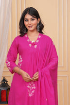 Elegant Rani Pink Floral Embroidered Kurta Pant Dupatta Set